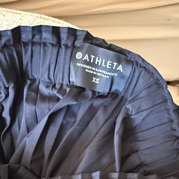 Athleta Hayes Pleated Midi Skirt - Picture 6 of 6